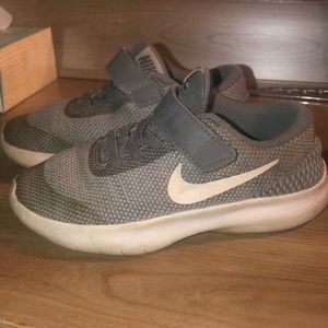 Nike boys shoes 👟